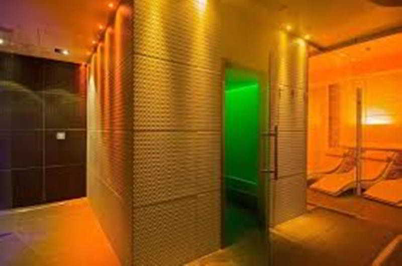 Hotel Perla Madonna Exterior foto