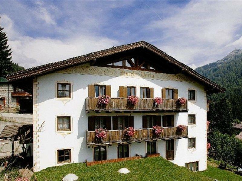 Hotel Perla Madonna Exterior foto